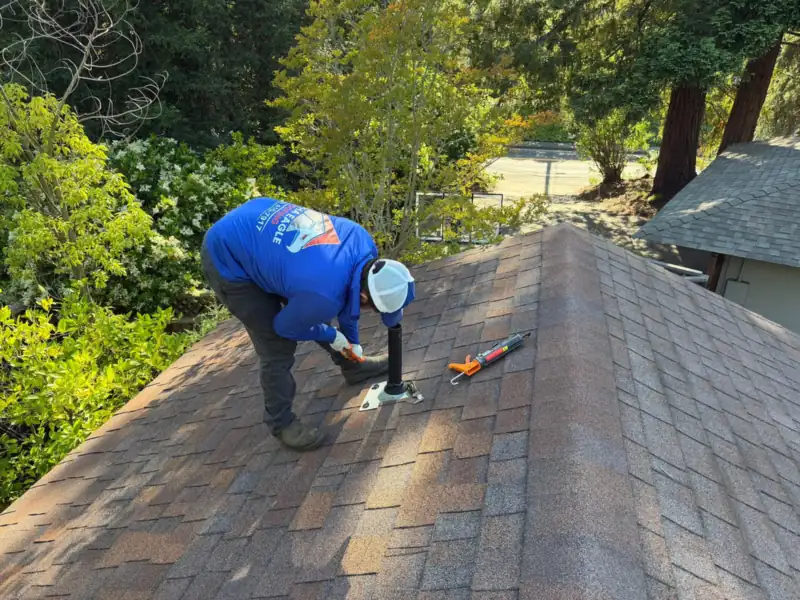 Alpha Eagle roofer installing a new shingle roof in Lafayette, CA